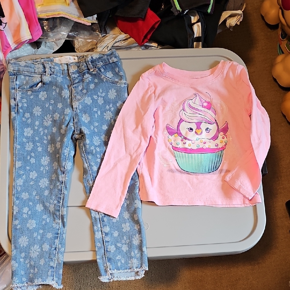 ZARA JEANS SIZE 2/3 THE CHILDRENS  PLACE T SHIRT  SIZE  2T EUC